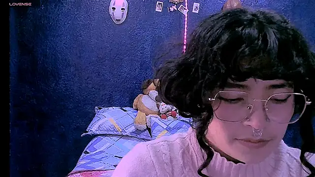 NinaYellow Live XXX Chat