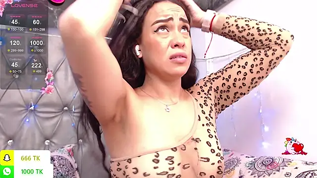 LAILAGUMMY Live XXX Chat