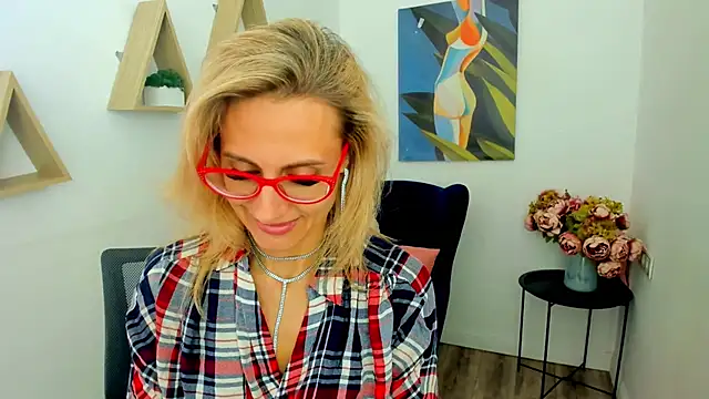 MuseOfStage élő XXX-chatje