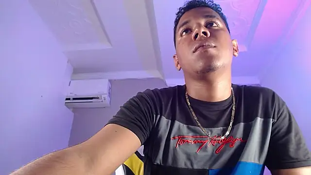 Leo_444_ webcam show