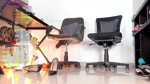 Orianaflores1 Live XXX-chat