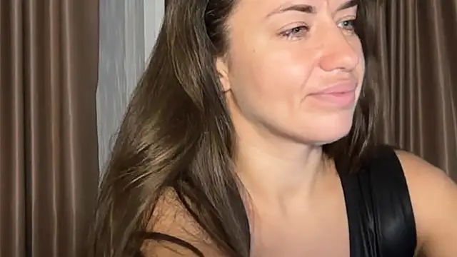 Roriann Chat XXX live