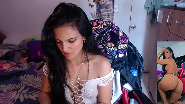 XXX chat uživo modela BasmaHernandez