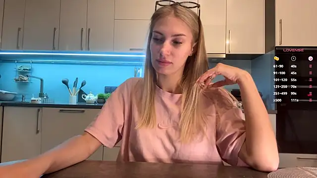 Chat +18 de SoftnessMila ao vivo