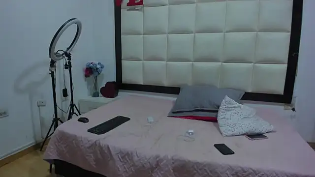 Aliss_Aronのウェブカメラショー