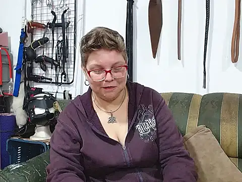 Leah_R: απευθείας συνομιλία ΧΧΧ