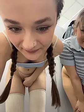 your_babymilan Webbikameraesitys