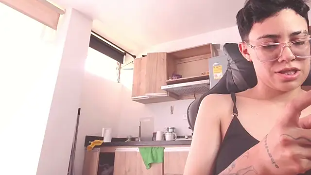 Cutie_Shy_ 라이브 XXX 채팅