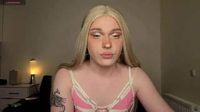 Alena_dubai_ Show in webcam