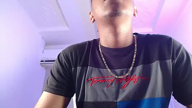 Leo_444_ Webcamshow