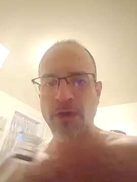 Curious9884's Webcam Show