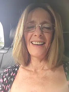 XXX chat uživo modela Sacha_Scorp