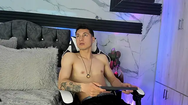 ThiagoFerrero_Hot 网络视讯表演