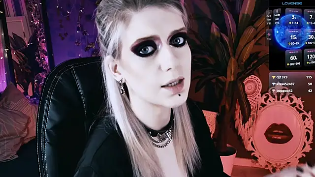 Noah_ElmerX élő XXX-chatje