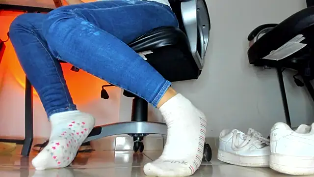 แชท XXX สดของ alma_fenix