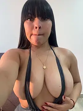 Pertunjukan Kamera Web BrendaCrean