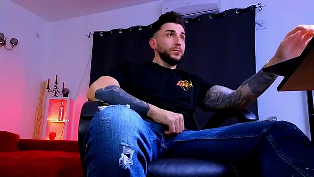 Chat XXX Live MightyAaron66