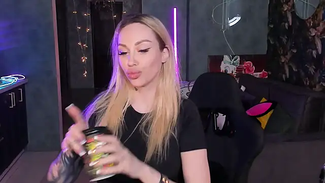 Blckmirrorr's Live XXX Chat