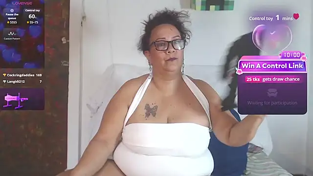 Chat XXX ao vivo de BiirdyDavis