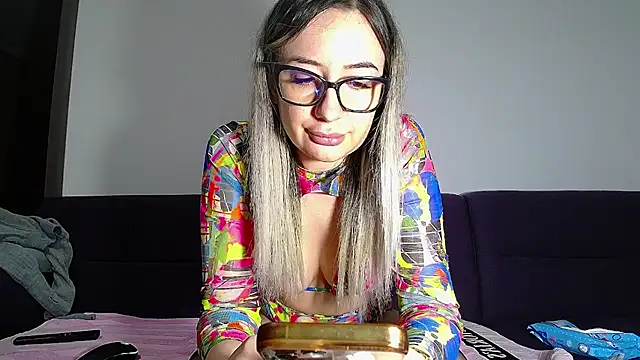 Julianna68 Webcam show