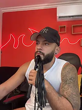 Mike_savage3 Chat XXX in diretta