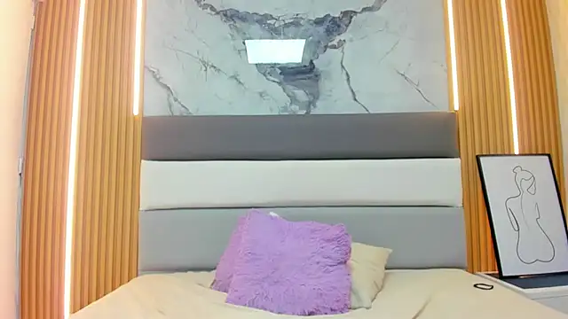 LEYNABRAUN's Live XXX Chat