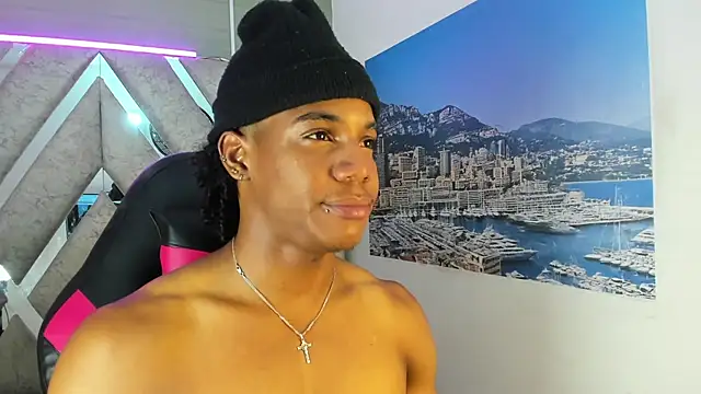 axel_silva4 Show in webcam