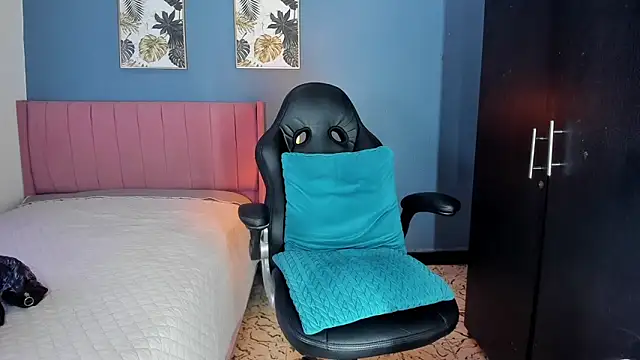 Chat +18 de joss_shellby ao vivo