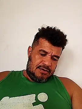 tarra122's Live XXX Chat