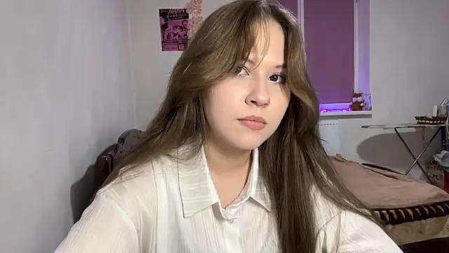 NyelleSpir Webcam Show