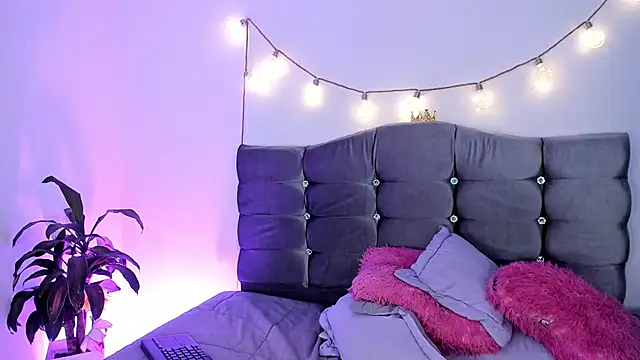 Chat +18 de _valediaz__ ao vivo