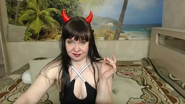 Chat +18 de Aphelandra ao vivo