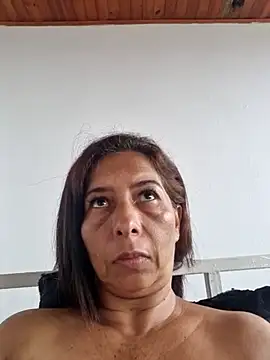 maleja23: απευθείας συνομιλία ΧΧΧ