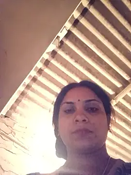 Pokazy przed kamerką – Sonya928