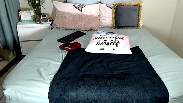 FitSelina66 即時 XXX 聊天