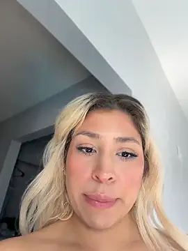 mxmxee's Webcam Show