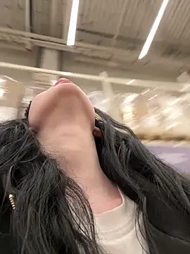 Flora_Ray Chat XXX live