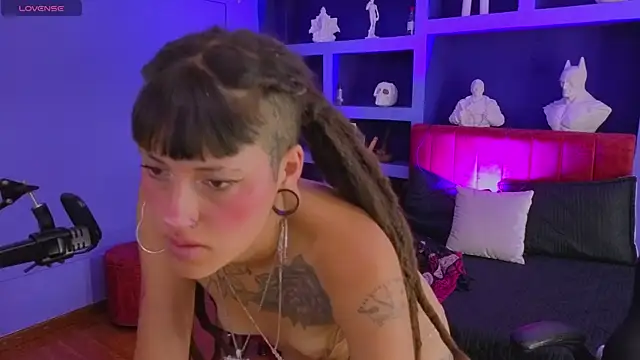 _sharlotte777のライブXXXチャット