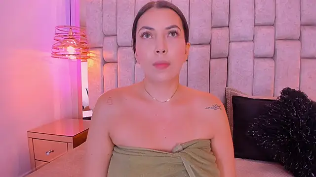 Chat XXX ao vivo de MaddyCrofft