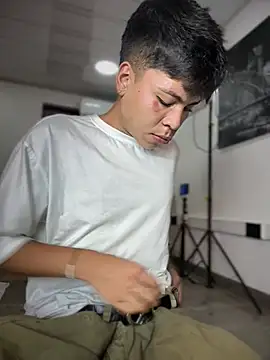 Chatroom XXX en direct de MaxiWildd