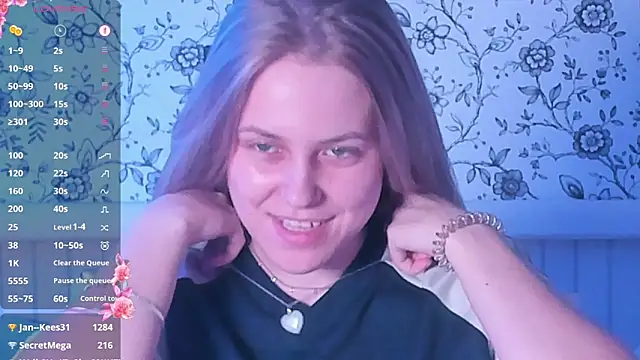 Pertunjukan Kamera Web AngelAnty