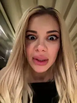 AlyssaFoxx_ – Naživo XXX chat