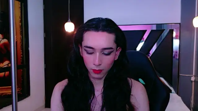 Sharlon_n Webbikameraesitys