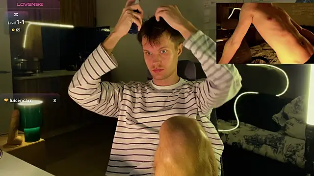 LeonnextdoorのライブXXXチャット