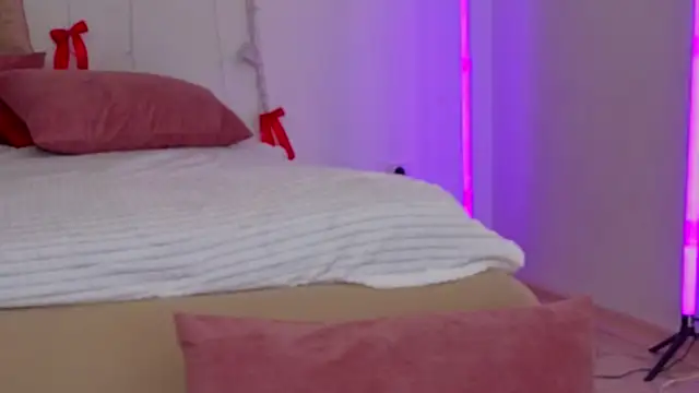 Nicole_Hampton 现场XXX聊天