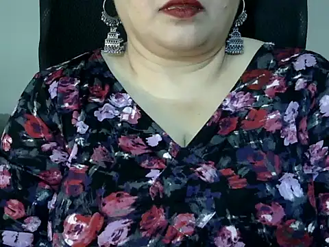 Soniya_Sha: онлайн-секс-чат