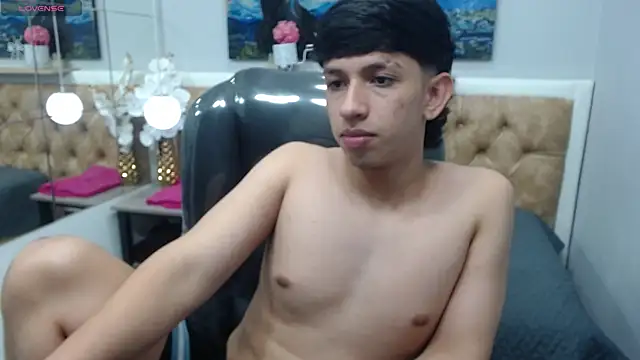 Czat XXX na żywo – AdrianFranko