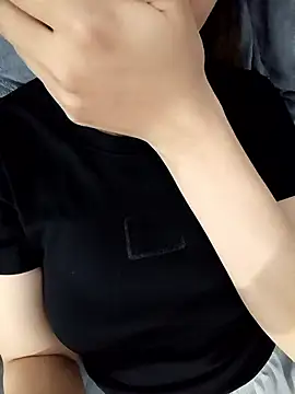 Anna_Lovelly Pertunjukan Webcam