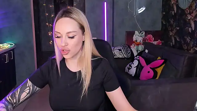 Онлайн чат XXX Blckmirrorr