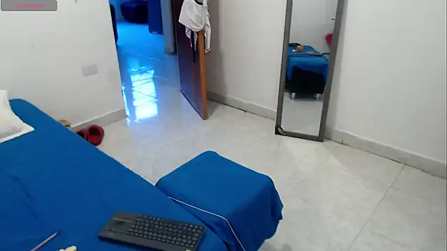 Czat XXX na żywo – LAURA_Foxht